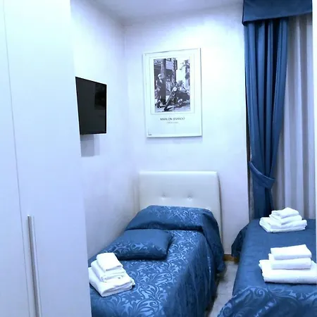 Oscar 2 Affittacamere 3*